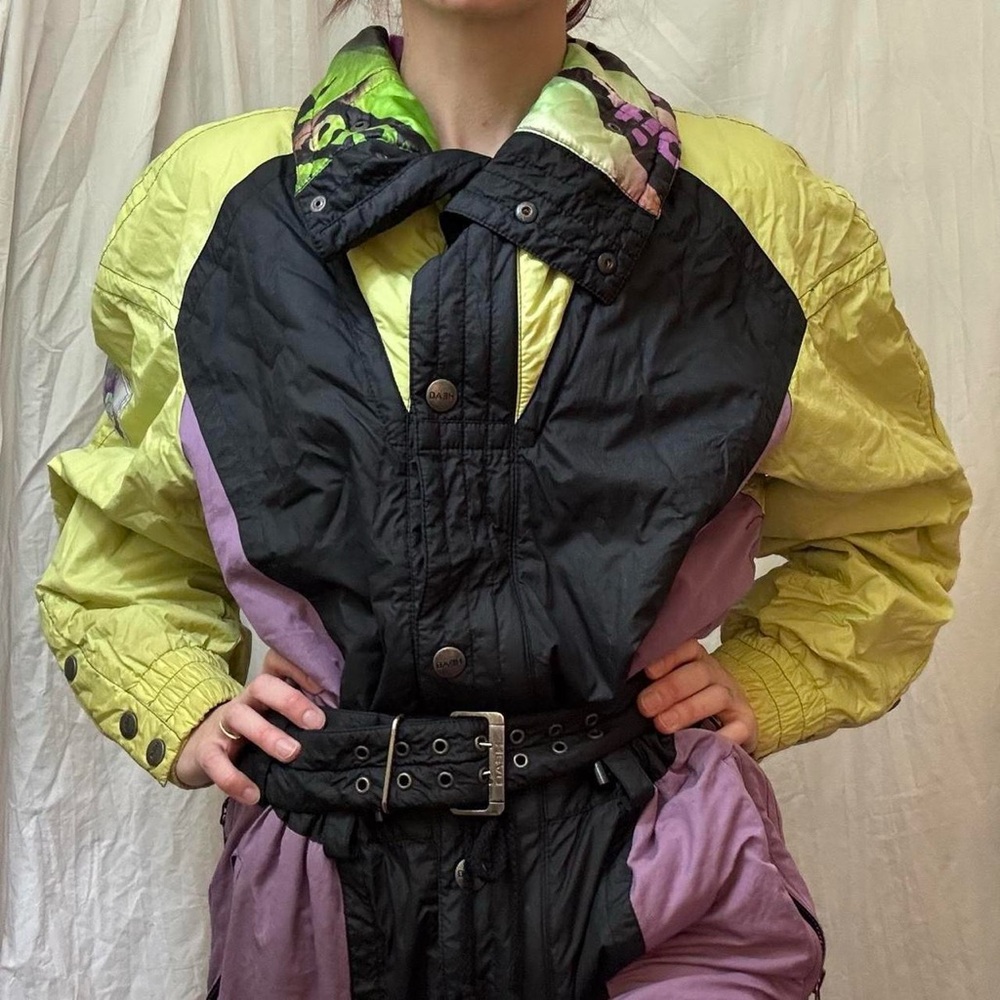 1980s Ski Suit Snowsuit by HEAD‎ belted in purple, black, yellow green size M - Picture 3 of 8